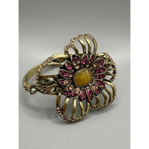 “Bouquet” Hinged Bracelet in Antique Gold Setting